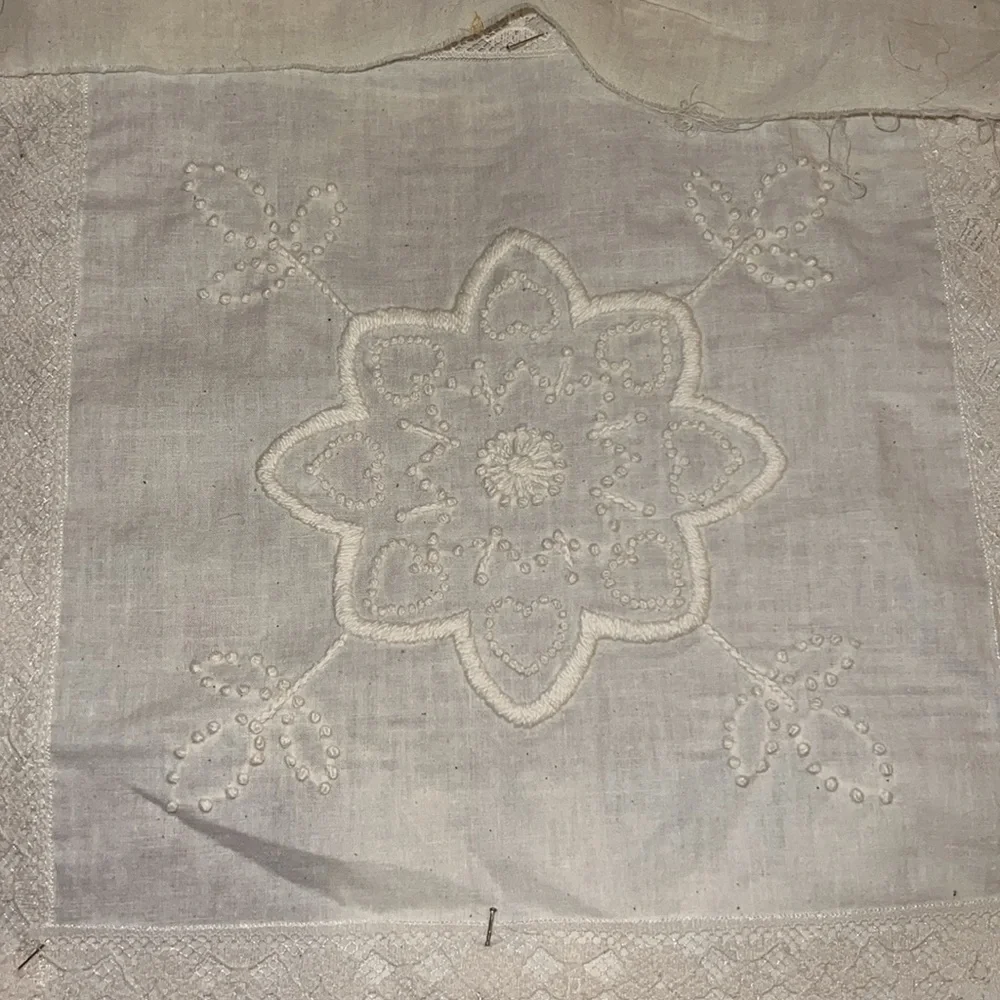 Lot 9 French hand Embroidered cream quilt Squares